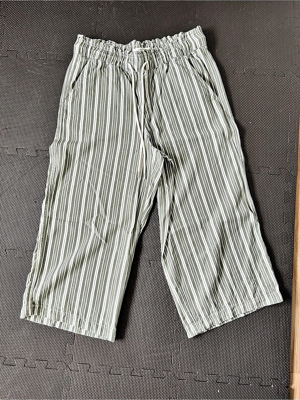 LOFT Striped Casual Pants in Green & White